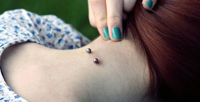 Piercing en la Surface