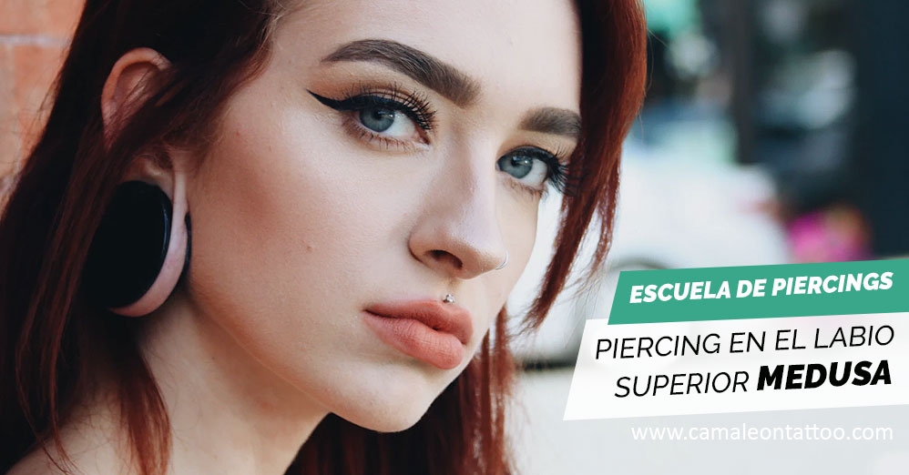 Piercing medusa en el labio superior