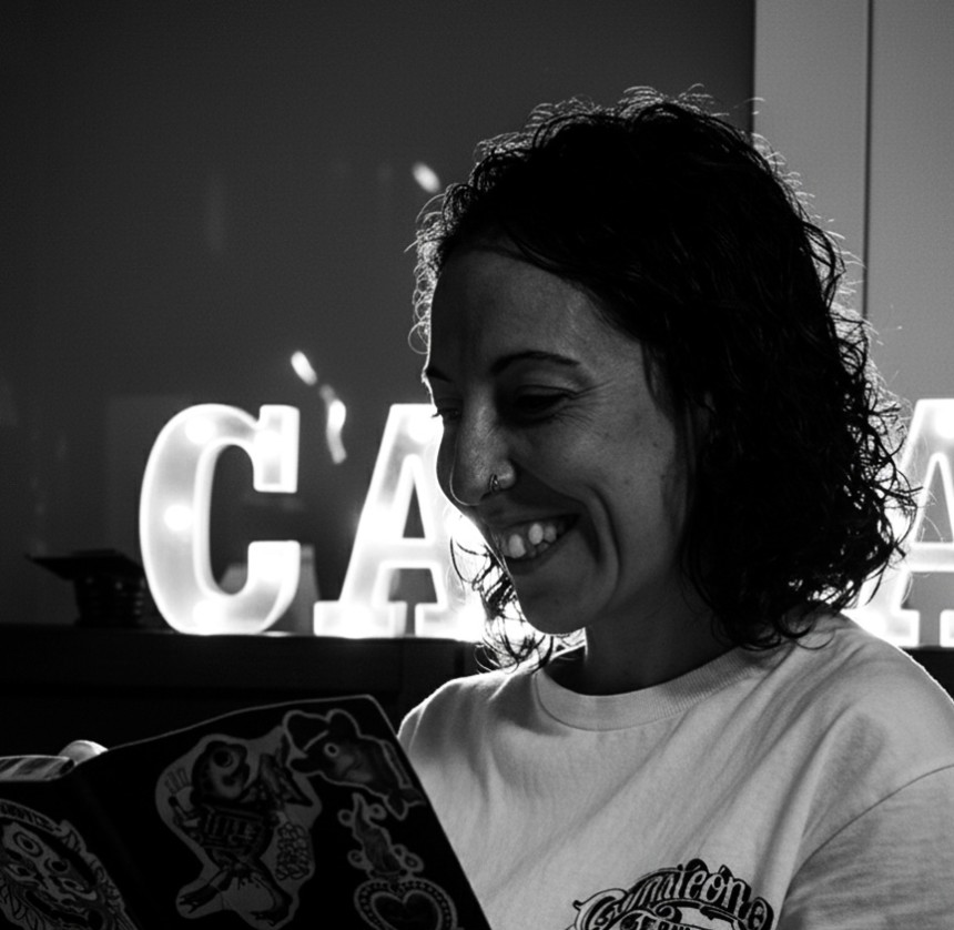 Inés, recepcionista de Camaleon Tattoo Lugo