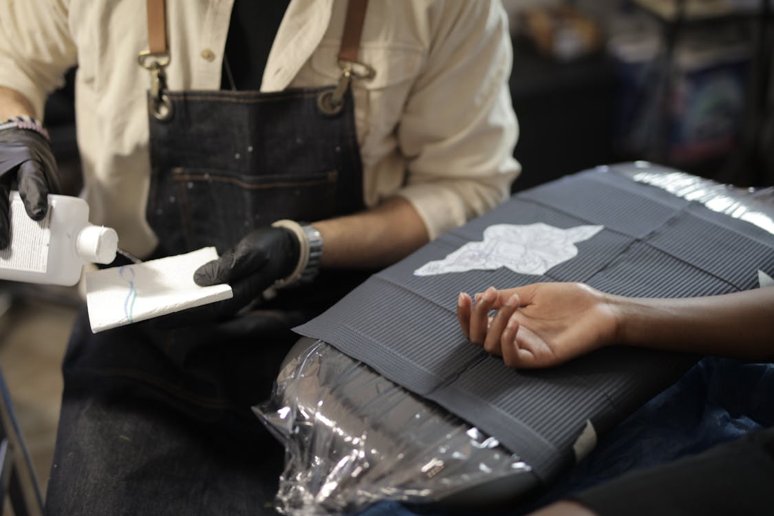 higiene en estudio de tatuajes desinfección de materiales